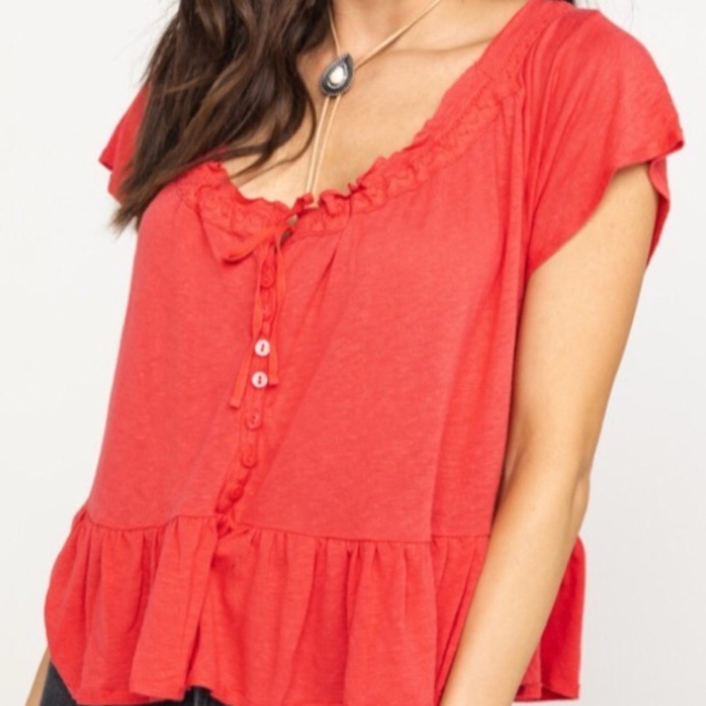 Free People Tee Camelia Top in Hot Pink Sz M NWT Lace Scoop Neck Ruffle Peplum
